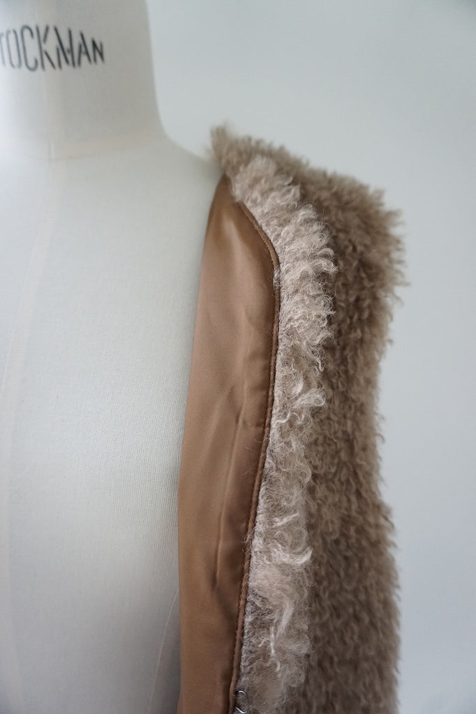 再入荷 Harriss（ハリス）ダブルニードルファーベスト