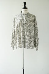 utilite(ユティリテ)　LIBERTY Print　スタンドカラーシャツ