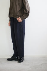 maison de soil(メゾンドソイル)　WORSTED SERGE 2TUCK TAPERD EASY PANTS
