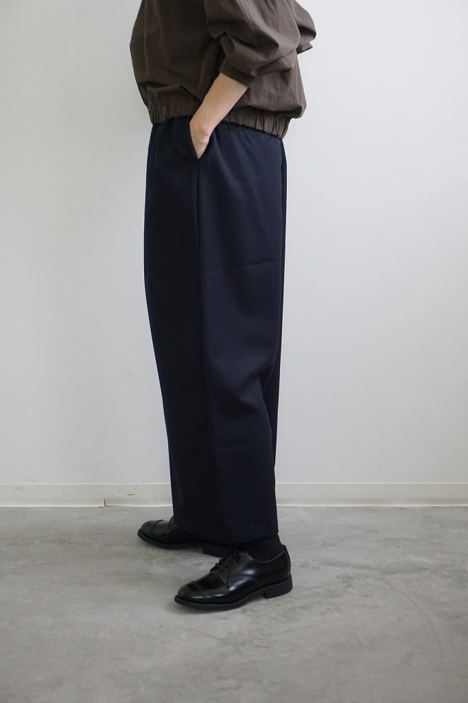 maison de soil(メゾンドソイル)　WORSTED SERGE 2TUCK WIDE EASY PANTS