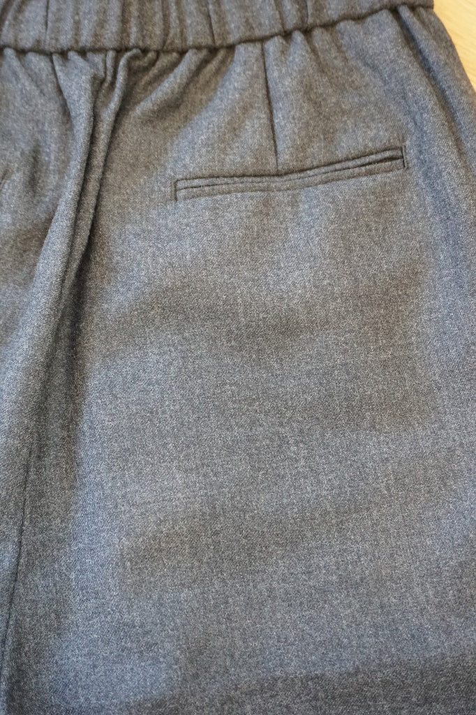 maison de soil(メゾンドソイル)　WORSTED SERGE 2TUCK TAPERD EASY PANTS