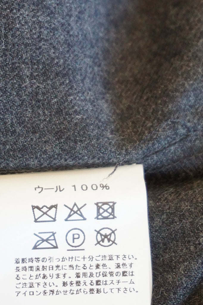 maison de soil(メゾンドソイル)　WORSTED SERGE 2TUCK TAPERD EASY PANTS