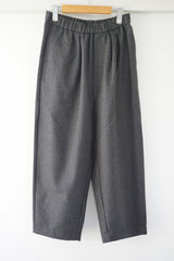 maison de soil(メゾンドソイル)　WORSTED SERGE 2TUCK TAPERD EASY PANTS
