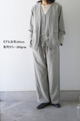 me.（ミードット）sheer satin イージーストレートパンツ