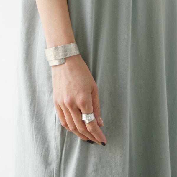 NAGAE＋(ナガエプリュス)《リング》TIN BREATH Ring 10×80 mm SILVER – SACHET.